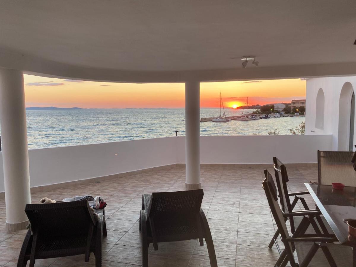 Villa Magia Sul Mare Петрчане Экстерьер фото