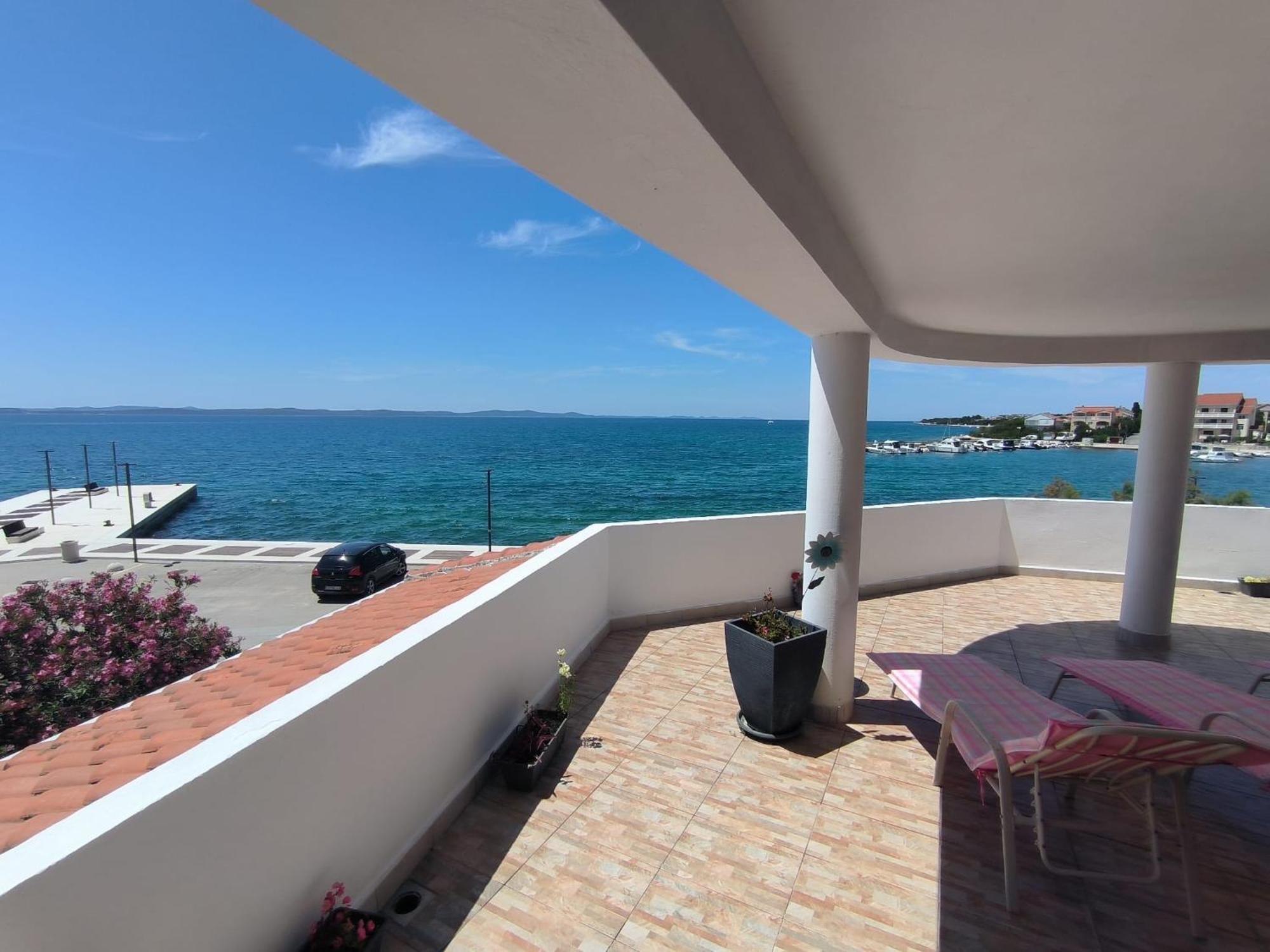 Villa Magia Sul Mare Петрчане Экстерьер фото